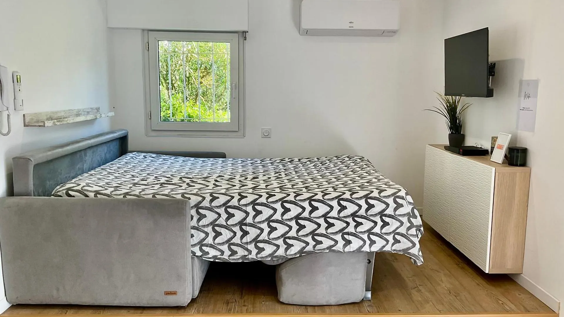 Apartment Studio Climatise Avec Piscine Saint-Raphael